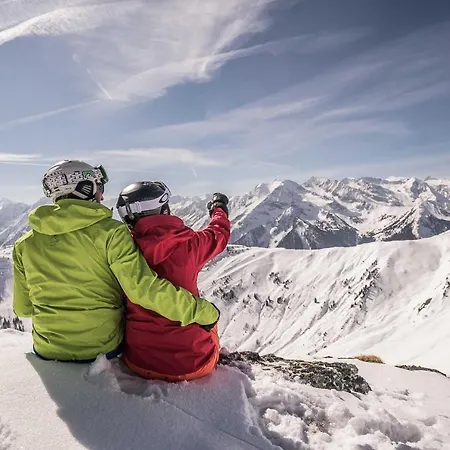 Steinbock - Ski-in & Ski-out Lejlighed Tux